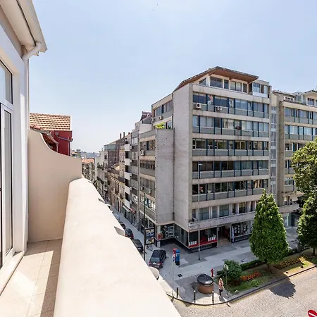 Stylish City-center Retreat Porto
