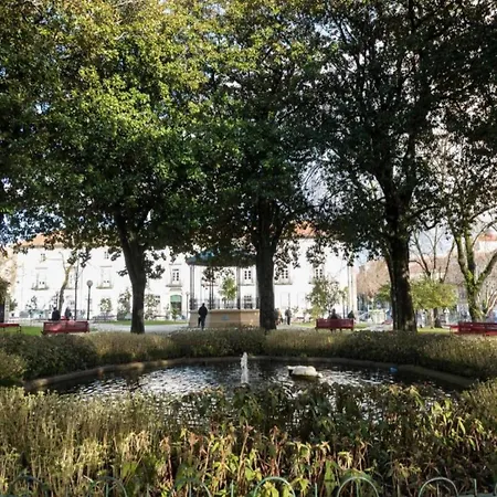 Appartement Stylish City-center Retreat