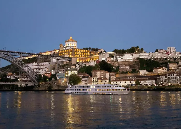 Stylish City-center Retreat