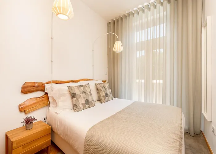 Stylish City-center Retreat Apartment Porto